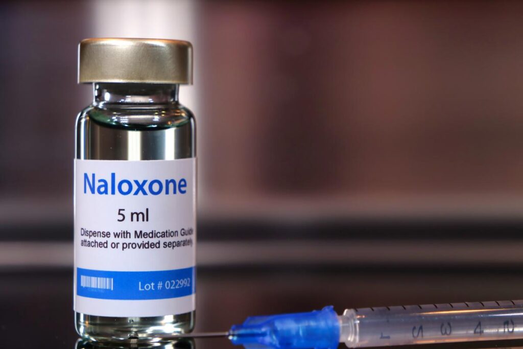 naloxone treatment can save lives during overdose